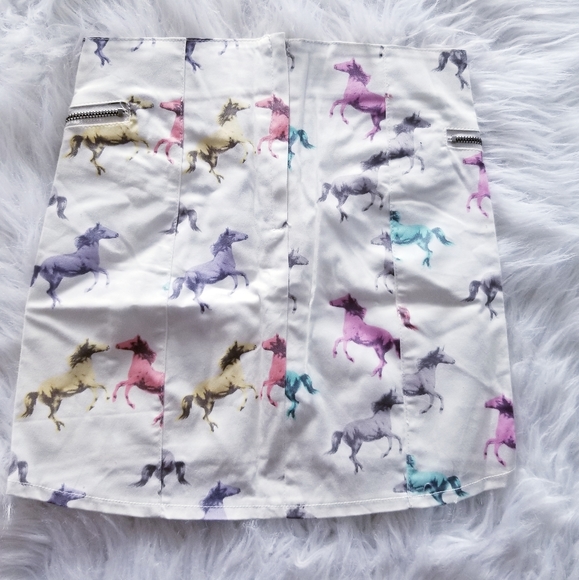 Unicorn Bodycon Skirt🦄 - Picture 3 of 4